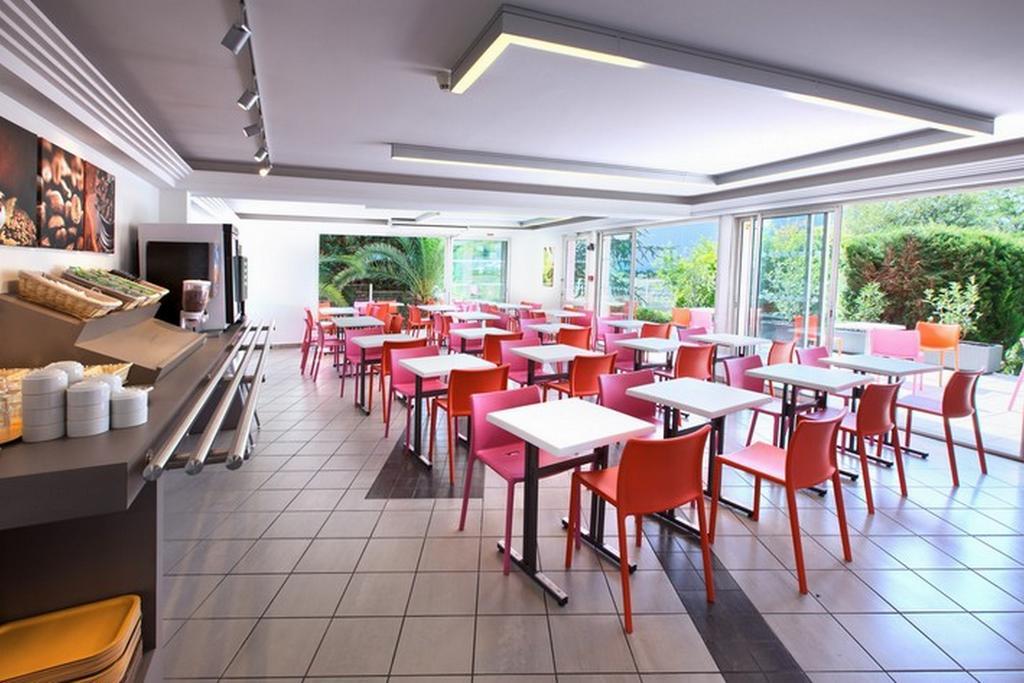 Hotel Formules Club 2 Сенон Экстерьер фото